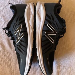 🌺2/$14 Never worn NEW BALANCE 1065 running shoes